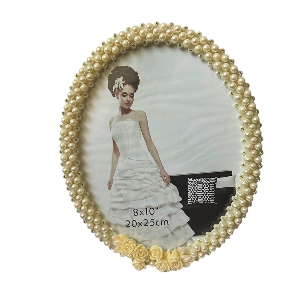 Oval Picture Frame Resin Pearl and Diamond